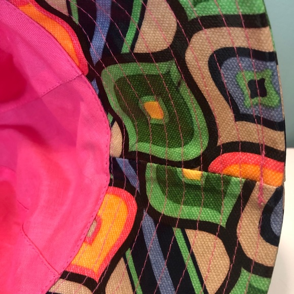 Retro PVC Bucket Hat - Picture 8 of 9